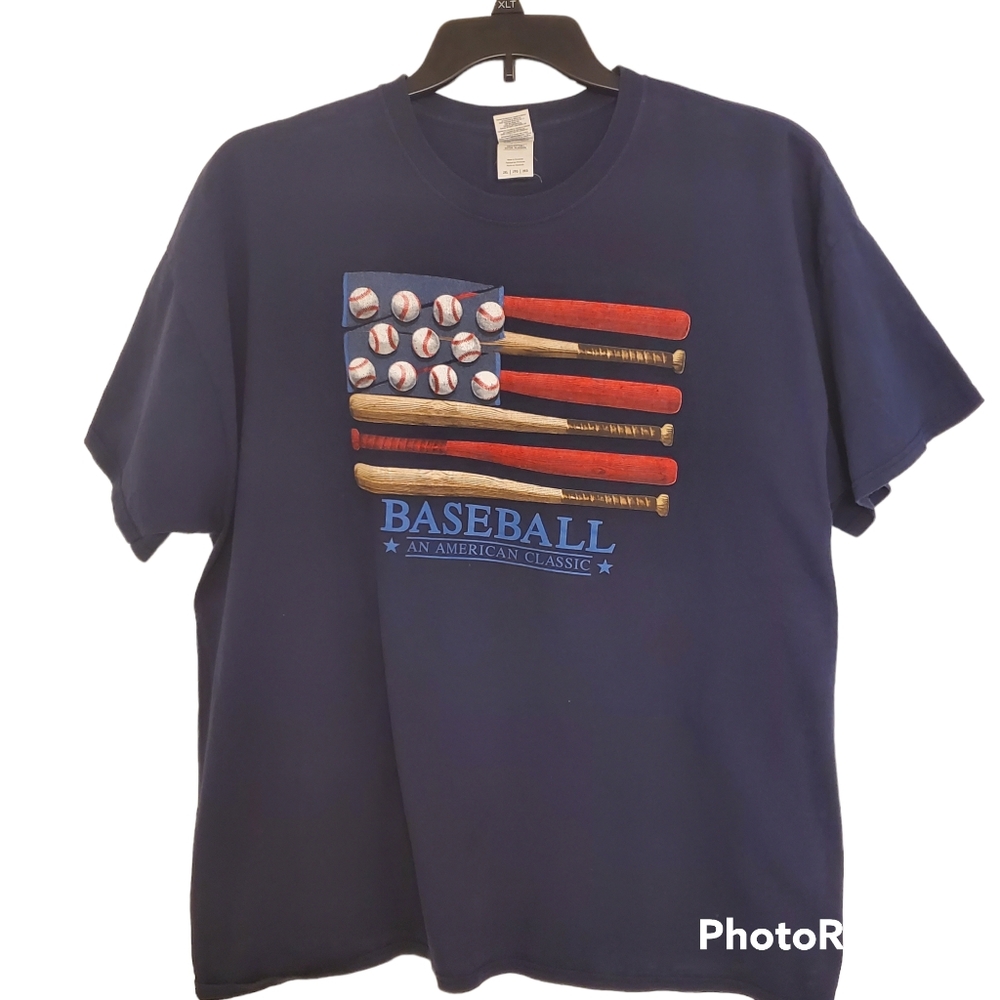 Baseball - An American Classic - Men's 2XL - XXL Graphic T-Shirt - Gildan